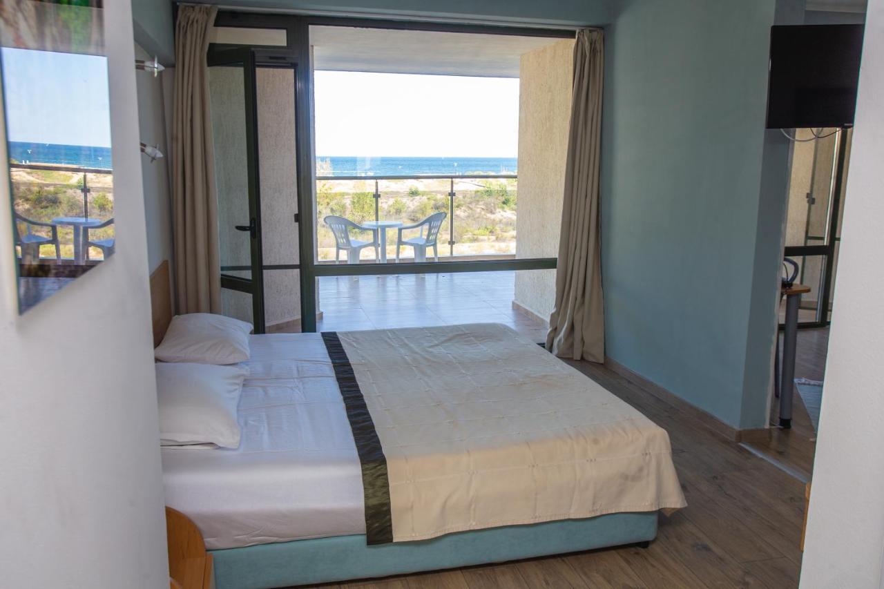 Amfibia Beach Complex Слънчев бряг Екстериор снимка