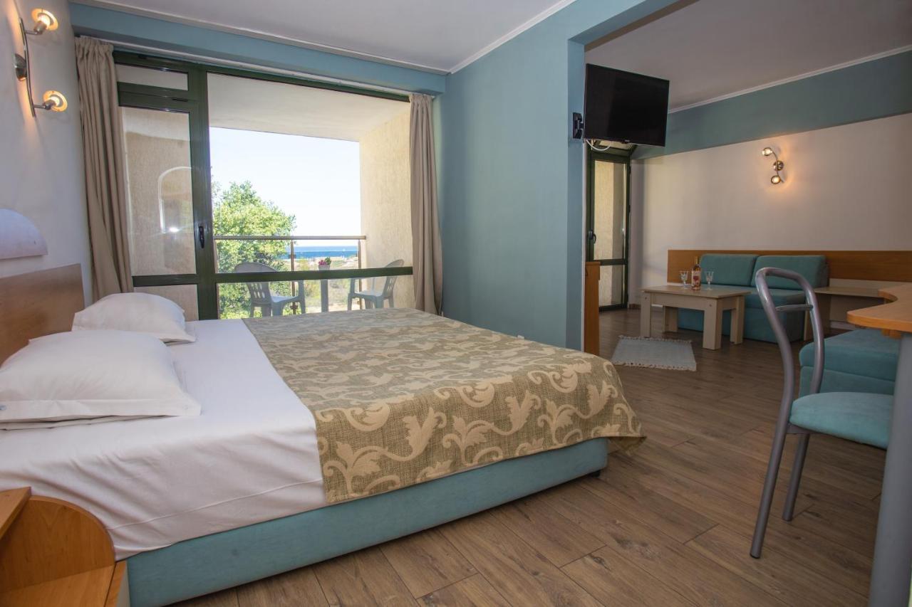 Amfibia Beach Complex Слънчев бряг Екстериор снимка