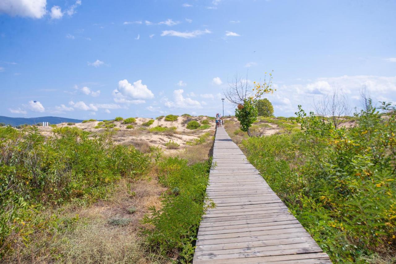 Amfibia Beach Complex Слънчев бряг Екстериор снимка