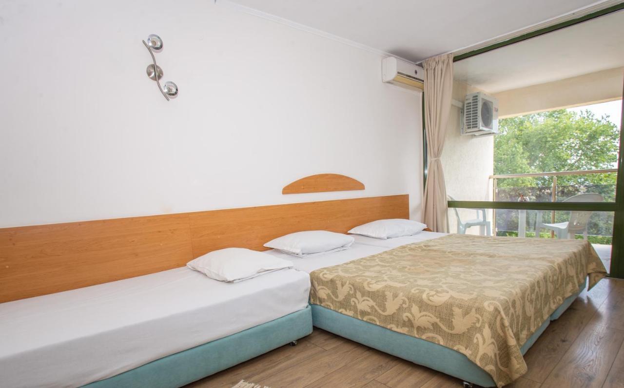 Amfibia Beach Complex Слънчев бряг Екстериор снимка