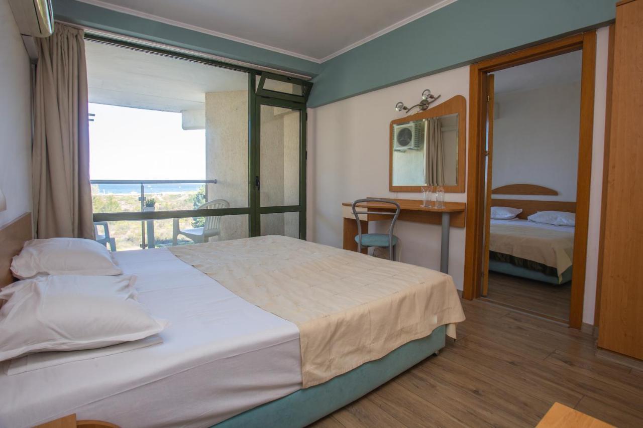 Amfibia Beach Complex Слънчев бряг Екстериор снимка